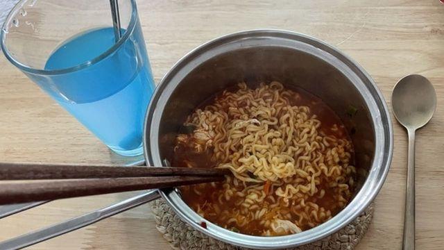 '도대체 왜 우리나라에서 안 파는 거에요..?' 외국인들 인기 폭발, 현재 해외에서만 팔고 있는 한국 라면