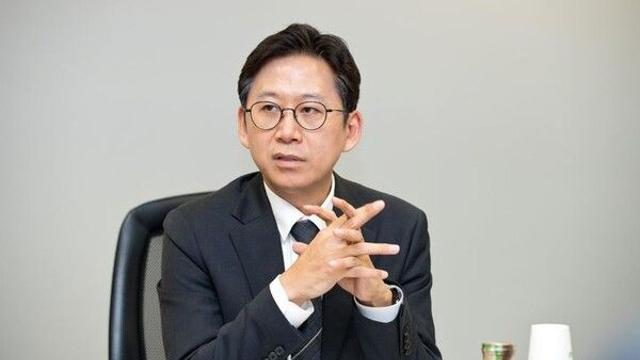 AI 고속도로 구축 속도…배경훈 과기 장관 