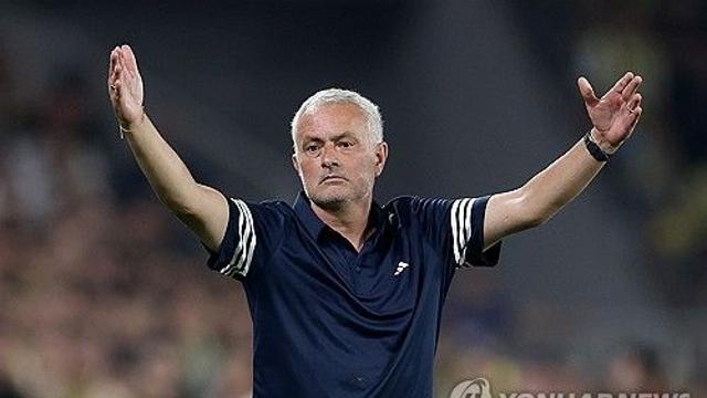 무리뉴 안 죽었다, EPL 복귀?…페네르바체서 충격 경질→유럽대항전 출전팀 사령탑 '유력 후보'