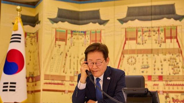 이 대통령, 투르크메니스탄 대통령과 통화…
