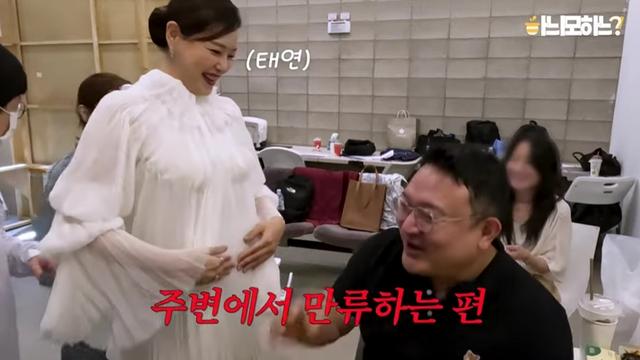 '애마' 현장 유일한 E…이하늬, '만삭 D라인'도 개그 코드로 