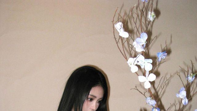 I.O.I 10주년 앞두고, 주결경의 코르셋 무드 ‘귀환 신호’?