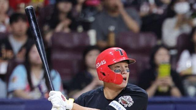 KIA 오선우, KT전서 시즌 15호포…전 구단 상대 홈런