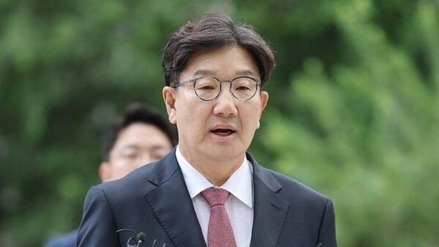 [이슈] 김건희특검, '통일교 금품수수 의혹' 권성동 구속영장 청구…김건희 오늘 구속기소 