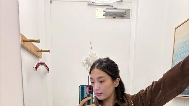 박승희, 가을 무드 살린 데님 스커트 스타일링 공개