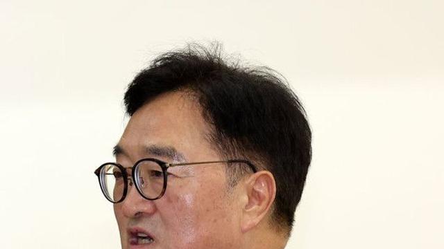 우원식 의장 '임진강 도보 순례' 참석…