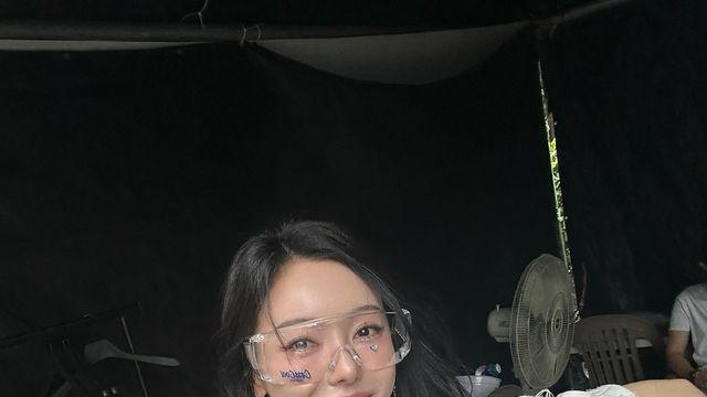 달샤벳 세리, ‘화이트 여신’으로 돌아왔다... 동안 비주얼+청량 패션으로 팬심 저격