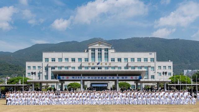 해군교육사, 부사관후보생 288기 임관식 거행…정예 부사관 거듭나다