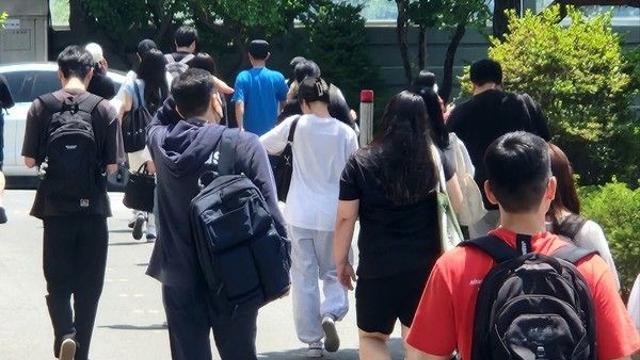 [속보] 제2차 경찰공무원 공채 경채 필기 종료…가답안·정답 발표