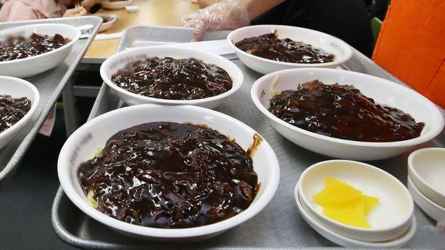 직장인 점심 1만 원짜리를 8000원에…정부의 '밥값 지원' 대상은?