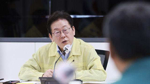 李대통령 국정지지율 53.6%…민주 46.7%·국힘 36.1%[리얼미터]
