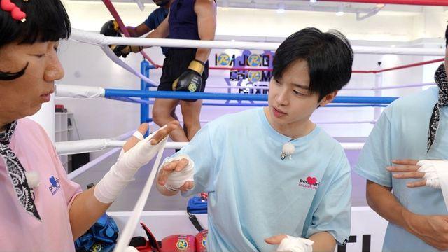 '런닝맨' 김종국, 여장하고 등장 