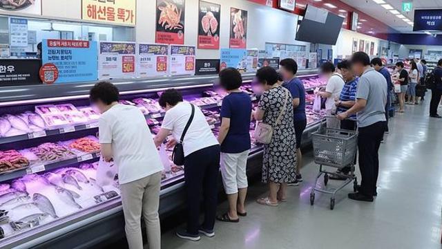 “미리 안 사길 잘했다”...이마트, 최초로 내놓은 ‘가성비 폭발’ 생선 정체