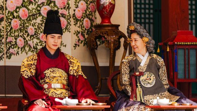 '폭군의 셰프' 임윤아VS김광규VS홍진기, 요리 경합…지면 팔 반납?