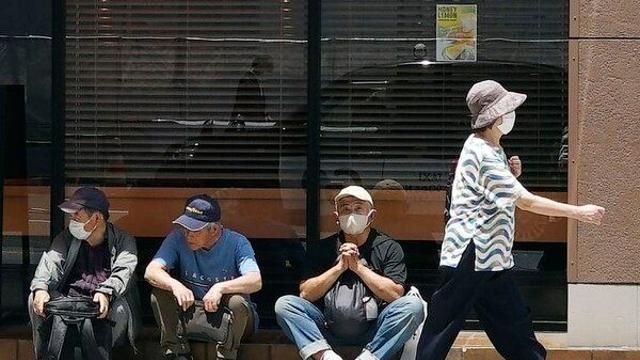 日 상반기 고독사 1만1000여명 추산