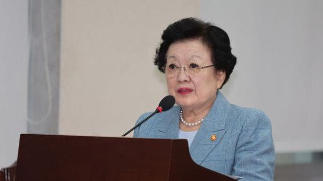 與 교육위원 