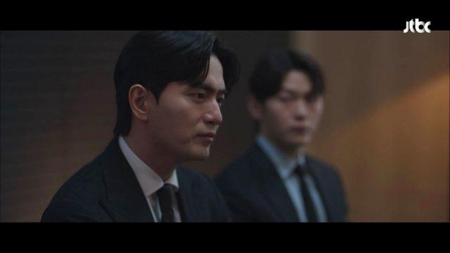 아동 성폭행 가해자, 살 자격 있나? 이진욱·정채연, ‘살인 혐의’ 의사 지켰다(에스콰이어)[TV종합]
