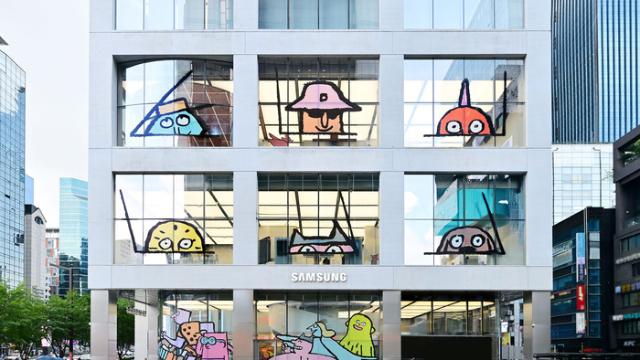 삼성전자, ‘17만 관람 대성공’ 장 줄리앙 종이 인형 폴더블 체험존…강남서 흥행 잇는다
