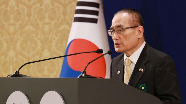 위성락 