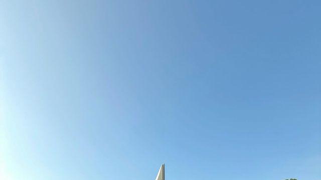 블랙&화이트로 완성한 골프웨어, 민영의 청량 매력