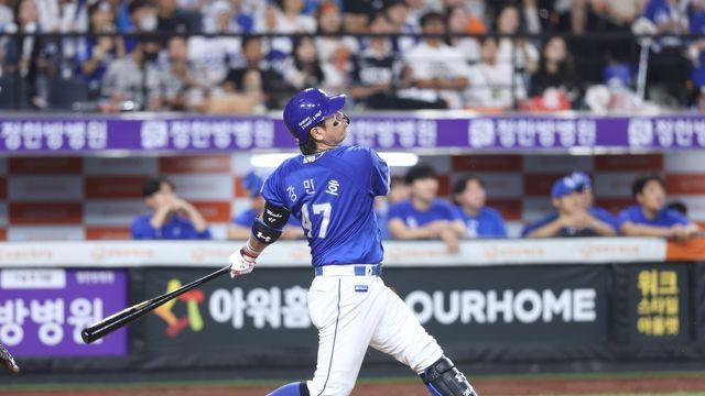 '강민호 역전 투런포' 삼성, 한화와 주말 3연전 싹쓸이