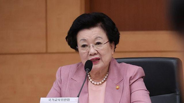 [속보] '매관매직 의혹' 이배용 국교위원장, 결국 사퇴...