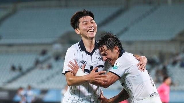 서울 이랜드, 분위기 제대로 탔다… 6경기 연속 무패+PO 가시권
