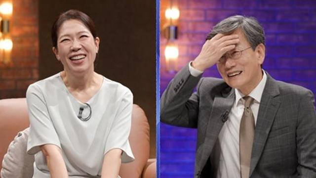 염혜란, 생애 첫 토크쇼…손석희 만난다 (질문들)