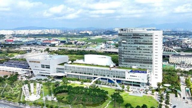 '알박기 방지' 공방, 광주시의원 