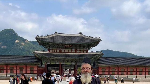 내한했던 겐고로작가 근황