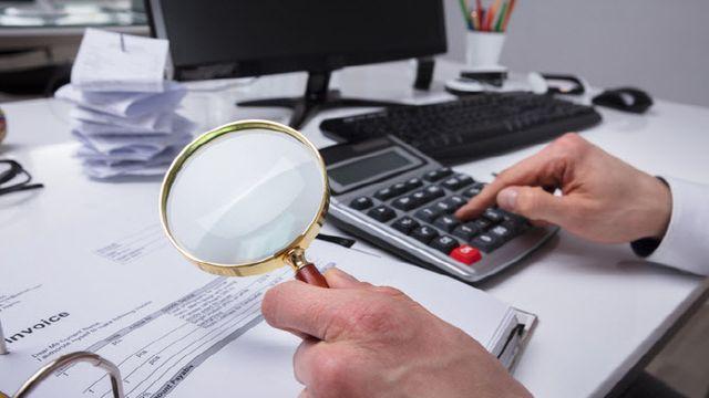 아파트 관리비 13억 횡령한 경리과장..1심은 징역 4년