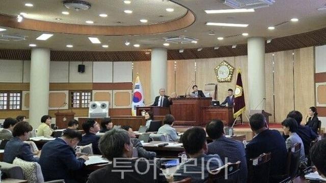 문재호 고양시의원 “공공성이 있는 비인가 체육시설 양성화 및 지원 필요”
