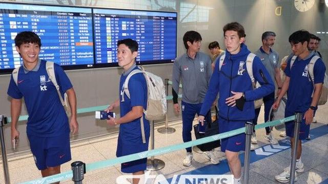 [STN 현장] ‘잘 다녀오겠습니다!’ 축구 대표팀…밝은 분위기 속 미국행 