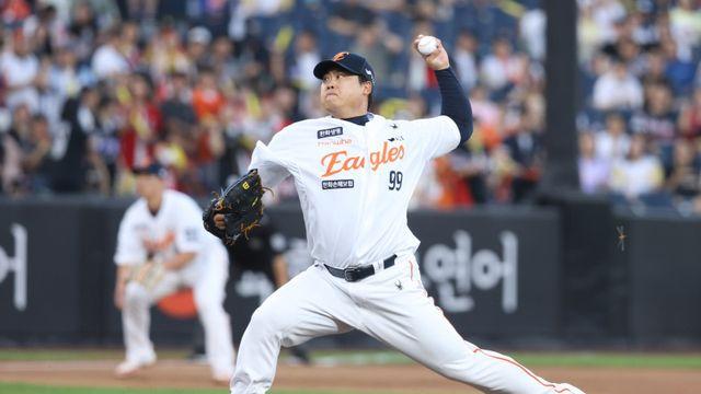 류현진이 막고 노시환이 해결했다…투타 조화 앞세운 한화, KIA 21-3 대파