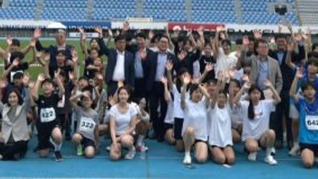 수원시육상연맹 회장배 초·중학교 육상대회 ‘성황’