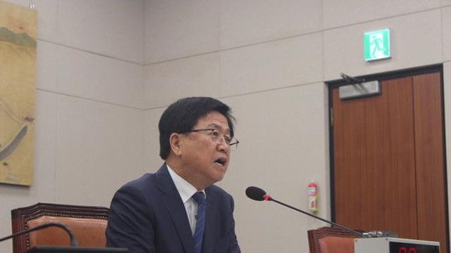 ‘정치편향·표절 의혹’ 최교진 “성적표 받고 우는 학생 뺨 때린 적 있다”···과거 발언 논란