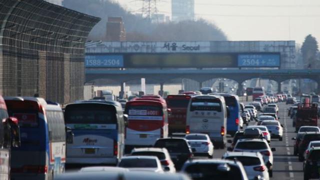 운전자 대부분 모른다… 하이패스 차로 막히면 ‘이곳’도 통행 가능합니다