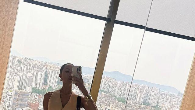 올가을 티셔츠보다 세련되고, 셔츠보다 쿨한 베스트 입는 법