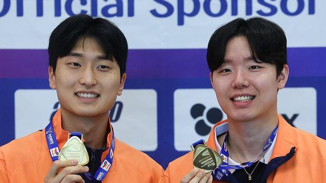 활짝 웃은 '황금 콤비' 서승재·김원호…배드민턴 대표팀 귀국(종합)
