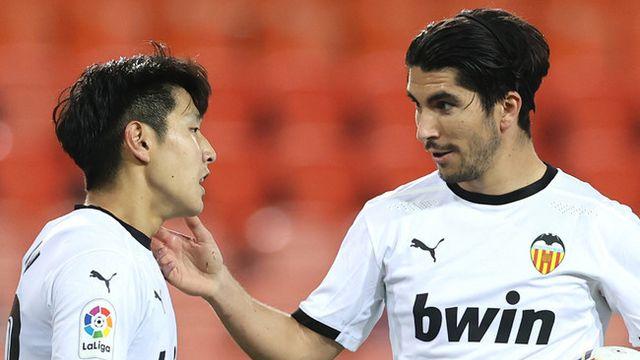 [오피셜] '강인아 PSG 잘 있어'...아센시오 이어 '발렌시아 전 동료' 솔레르도 이적! 소시에다드행