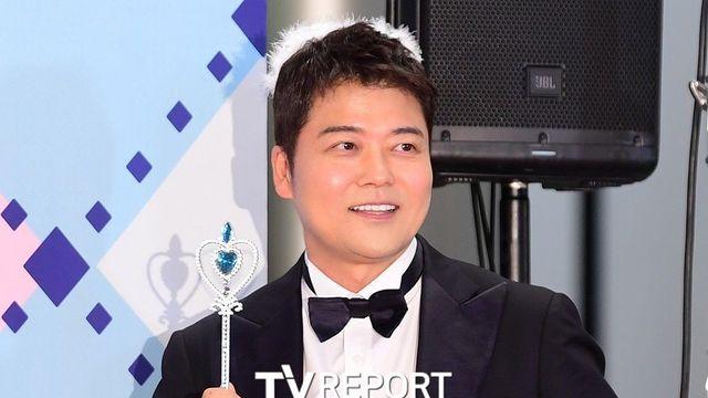 ‘연수입 40억’ 전현무, 돈 이야기에 난색 “빌려달라는 연락 多” (‘브레인 아카데미’)