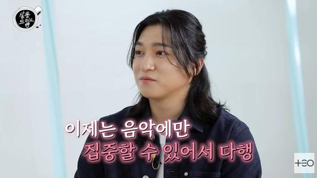 데이식스 성진 “역주행 전 수입 걱정 有, 겸업까지 생각”　(살롱드립)