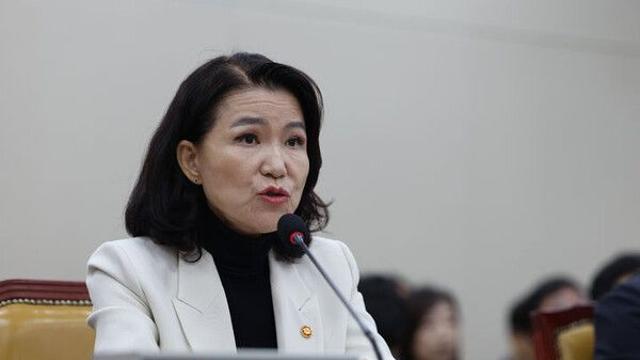 과방위, 이진숙 거취 공방…與 