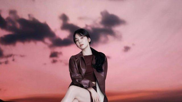 ‘어머님이 누구니?’ 송혜교, 늘씬한 각선미