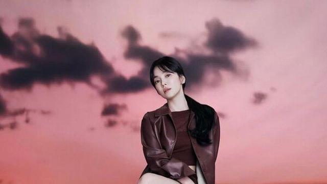 송혜교 변하지 않는 완벽 미모…블랙 원피스도 소화