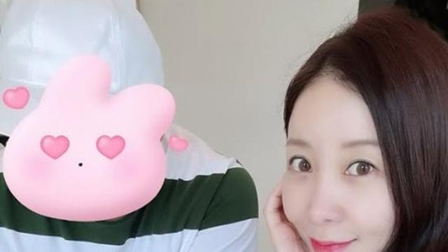 원자현이 끌어안은 그 남자, ♥윤정수였다…넘쳐났던 SNS '결혼 시그널' [엑's 이슈]