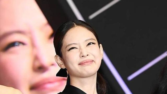 제니, '건축법 위반' 건물 떠나 한남동으로…'월세 6천만원' 빌딩 이사