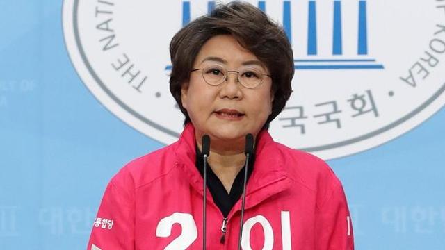 이혜훈 전 의원 “초선때 여성도우미 있는 요정으로 불려갔다”