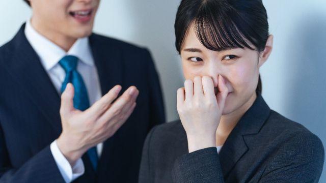 입냄새의 진짜 범인? 바로 혀에 쌓인 설태