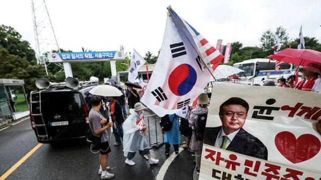 尹지지자들, 특검 체포 시도 '인권침해' 주장…인권위에 잇단 진정